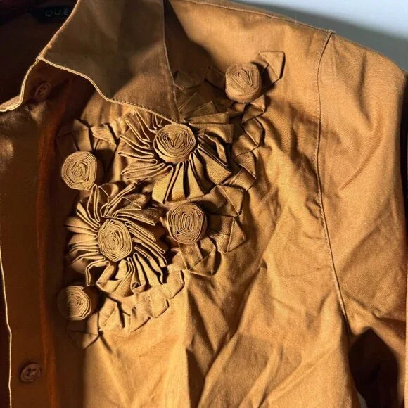 Q.U.E. Long Sleeve Button Down Blouse Copper Embellished Flowers Size 10 - Picture 7 of 8